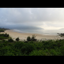 Die Bucht mit unserer letzten Unterkunft liegt noch im Nebel